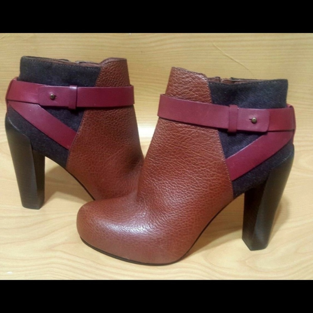 Cole Haan Booties Boots Shoes 9 Brown Leather Zip